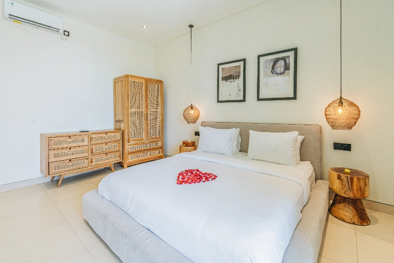 1BR Tranquil Pool Villa, Batu Bolong, Canggu in Canggu - Image 4