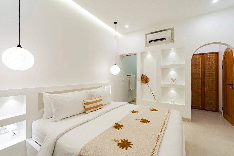 2BR Pool Villa•5mins to La Brisa•Greenery Around in Canggu - Image 5