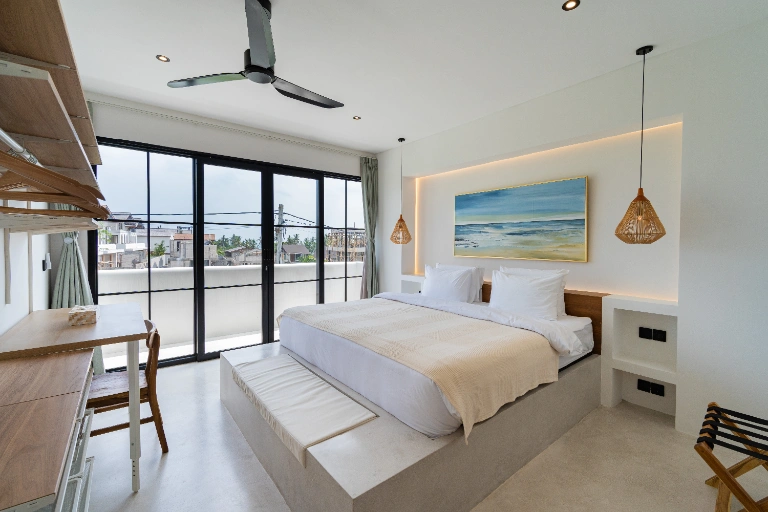 Walk to Seseh Beach•Private 3BR•2 Pools•Rooftop in Seseh - Image 4