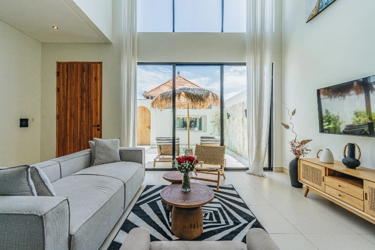 Chic 2BR Pool Villa, 5" ride to Batu Bolong Beach in Canggu - Image 3