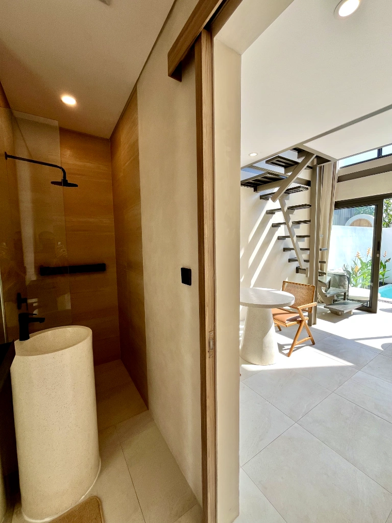 ⭐️ BRAND NEW 1BR LOFT VILLA w/ PRIVATE POOL - Babakan Canggu in Pererenan - Image 5