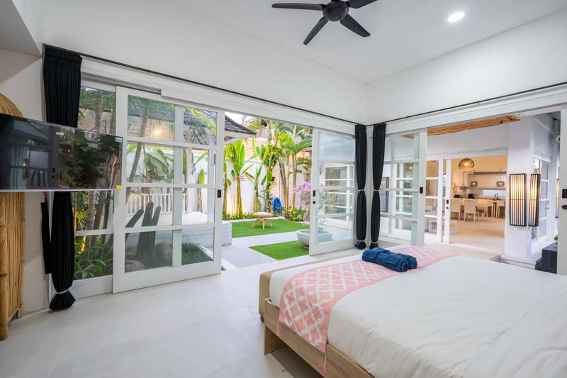 Spacious Zen Villa in heart Berawa in Canggu - Image 5
