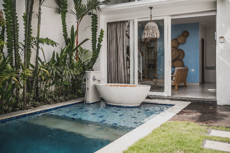 SOPHISTICATED 1 BEDROOM MODERN VILLA IN THE HEART OF BERAWA - AF669 in Canggu - Image 2