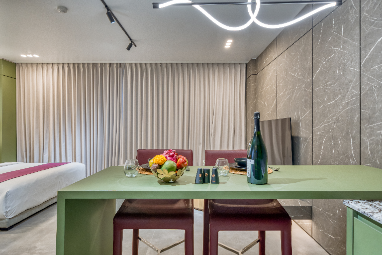 Modern 1BR Apartment w/ Rooftop & Pool in Canggu - Image 2