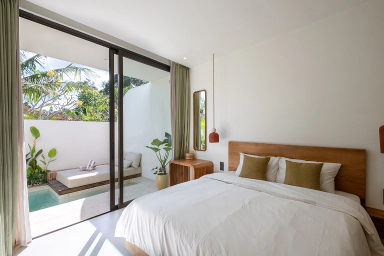 Vila Japandi Tropis Hangat Modern