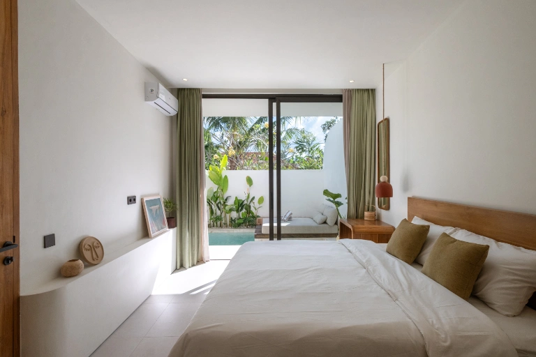 Vila Japandi Tropis Hangat Modern